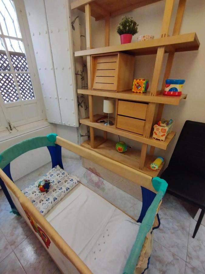 Апартаменти Piso En El Casco Antiguo Con Patio Privado Севілья Екстер'єр фото